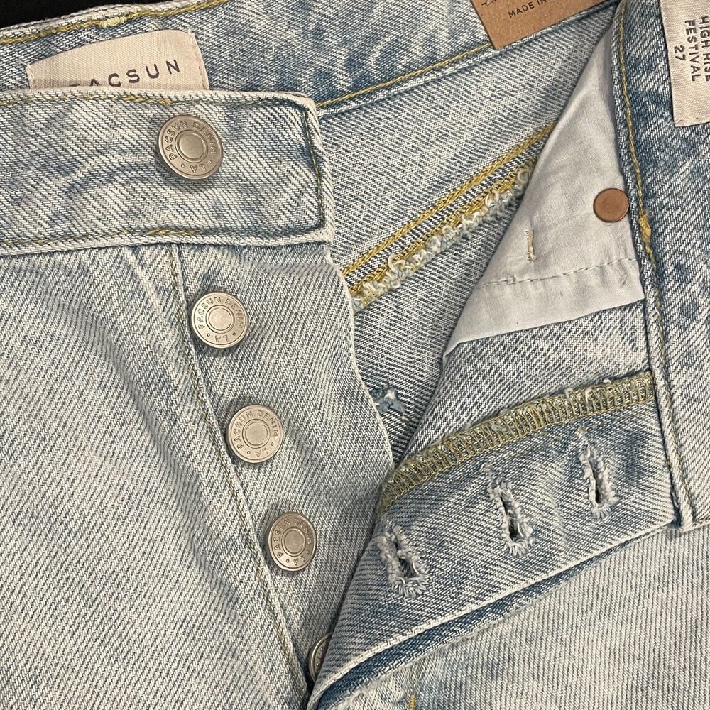 ~ NEW PacSun 27 Denim Festival Shorts Boho Acid Wash Rip Button High Waist Blue - Picture 5 of 14